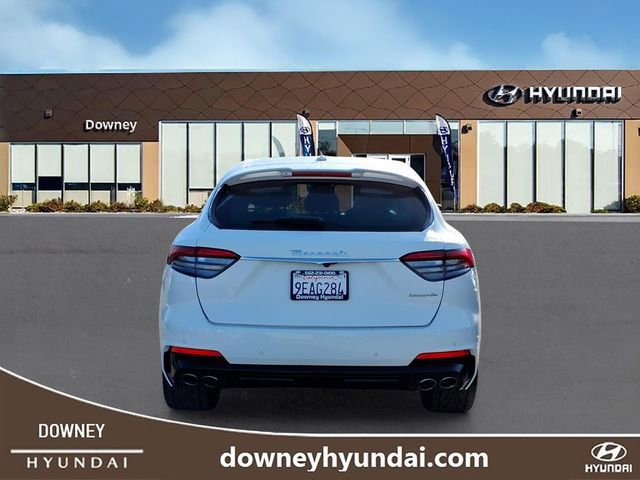 Used 2023 Maserati Levante Modena image 5