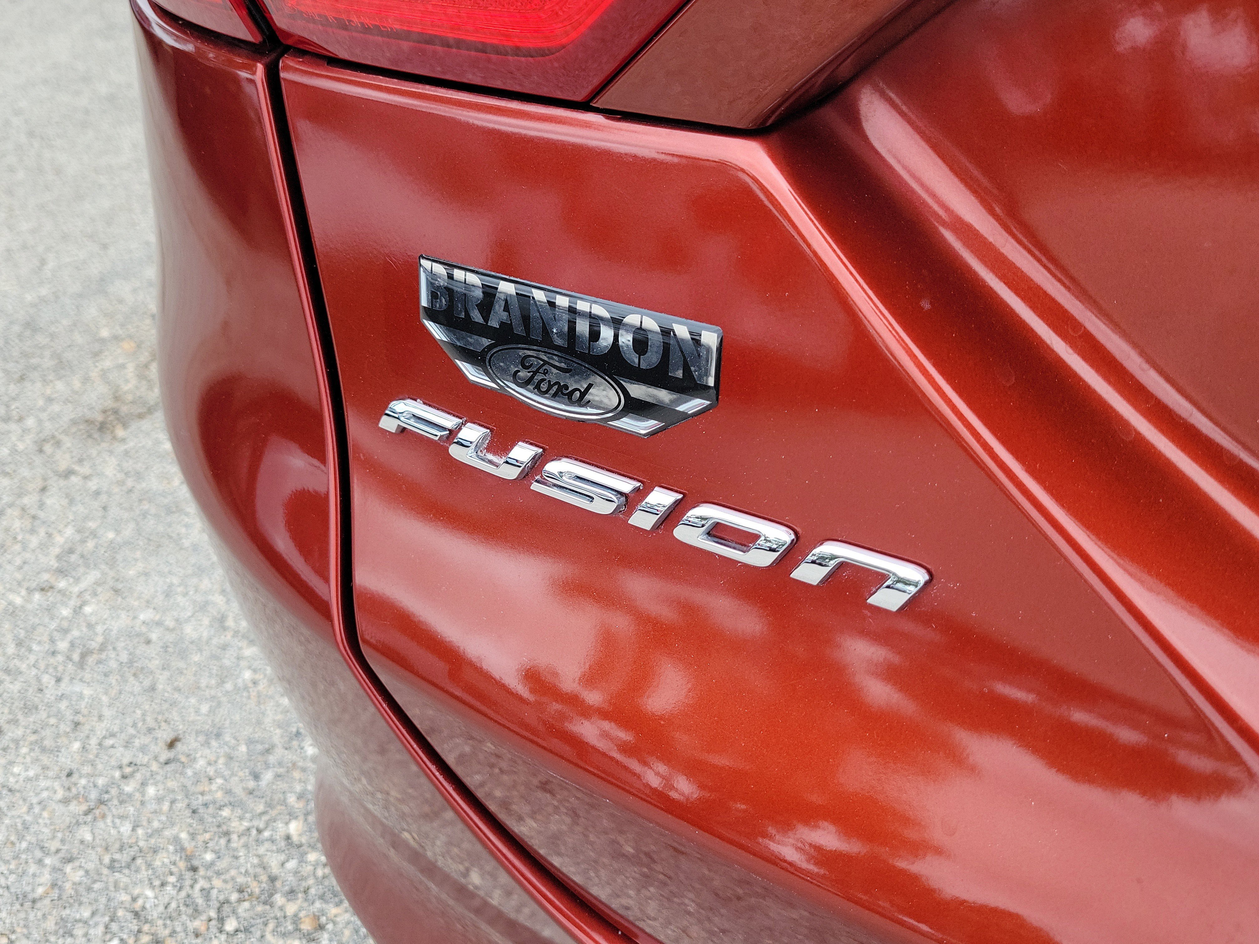 Used 2014 Ford Fusion SE w/ Equipment Group 201A image 10