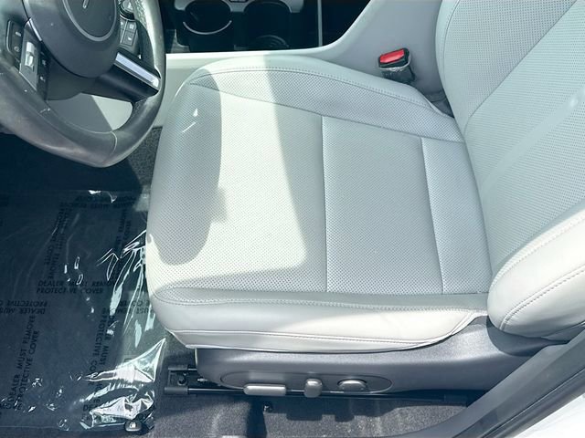 Used 2024 Hyundai Kona Limited FWD image 19
