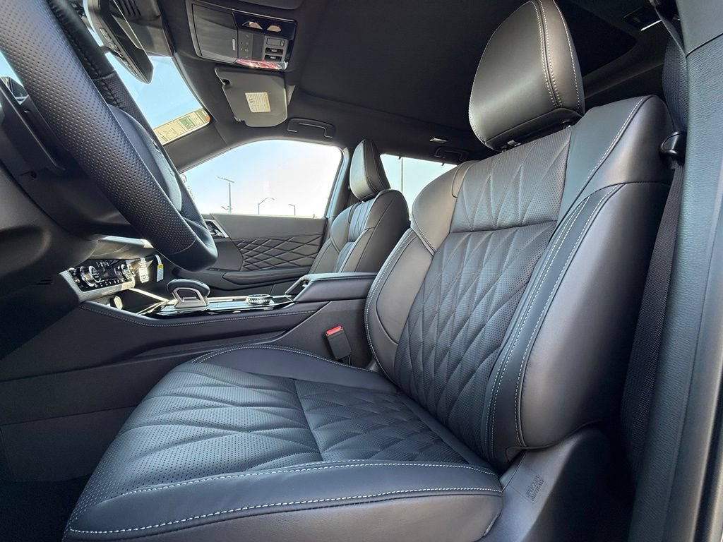 New 2026 Mitsubishi Outlander SEL Black Edition FWD image 36