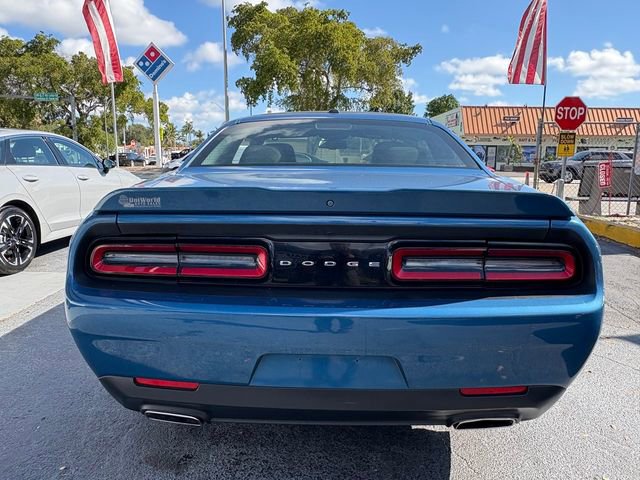Used 2021 Dodge Challenger SXT RWD image 8