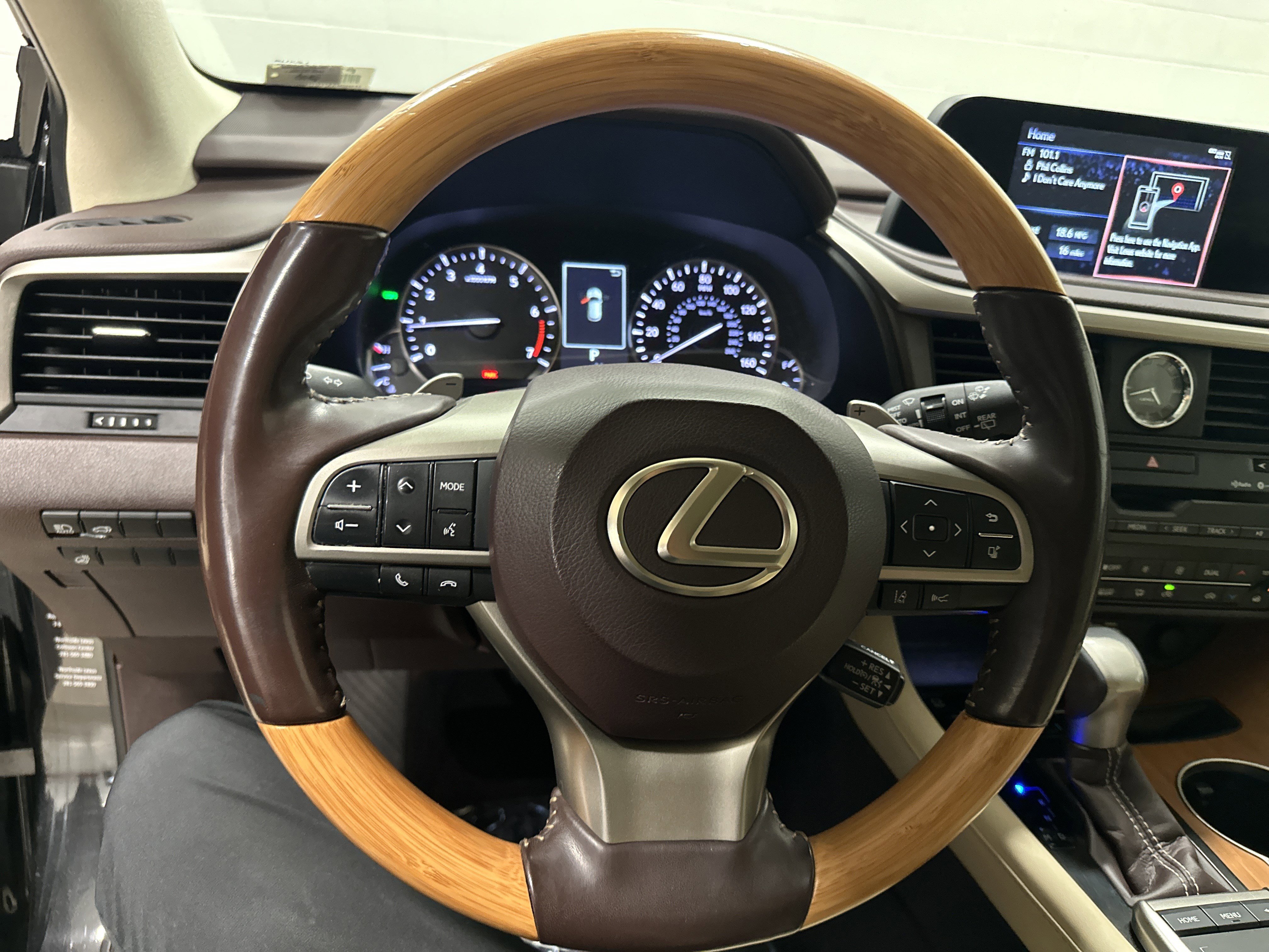 Used 2020 Lexus RX 350 FWD w/ Premium Package image 18