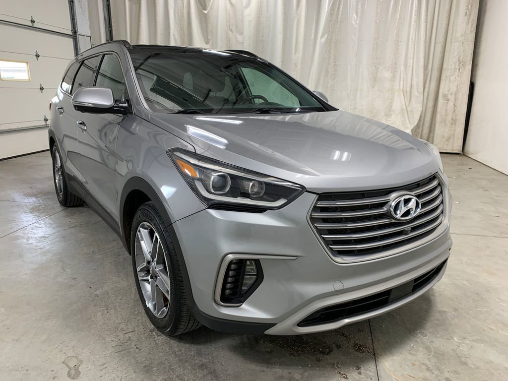 Used 2017 Hyundai Santa Fe SE w/ SE Ultimate Tech Package 03 image 2