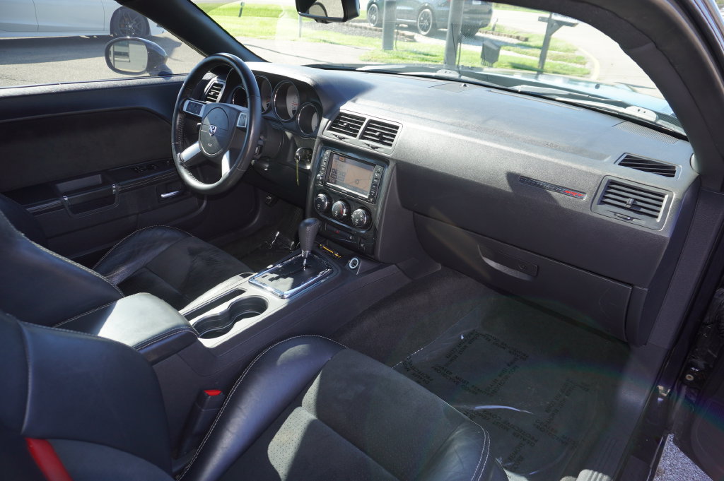 Used 2009 Dodge Challenger SRT8 w/ SRT Option Group II RWD image 25