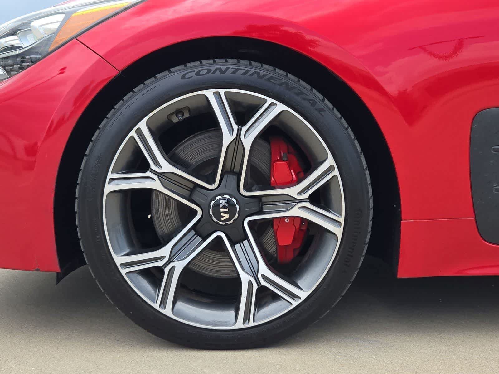 Used 2018 Kia Stinger GT2 RWD image 12