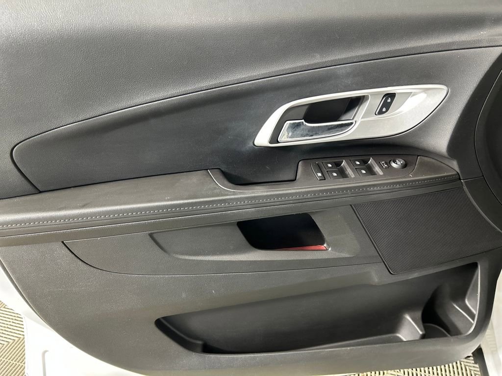 Used 2017 Chevrolet Equinox LT w/ Convenience Package image 10