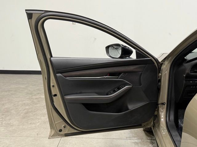Used 2024 MAZDA MAZDA3 s image 13