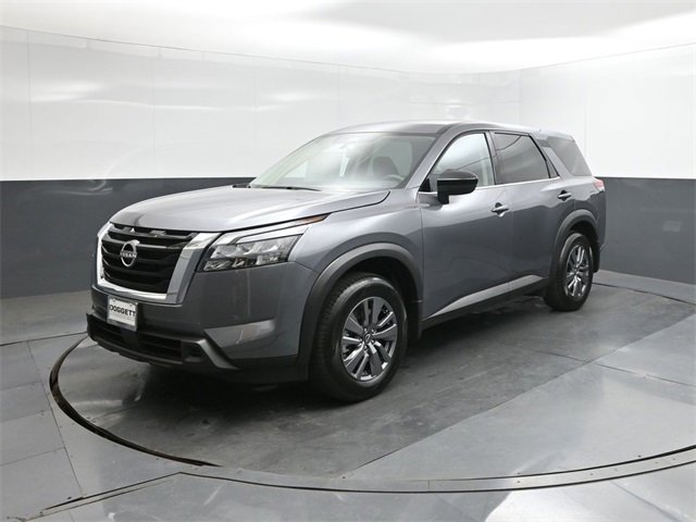 New 2025 Nissan Pathfinder S