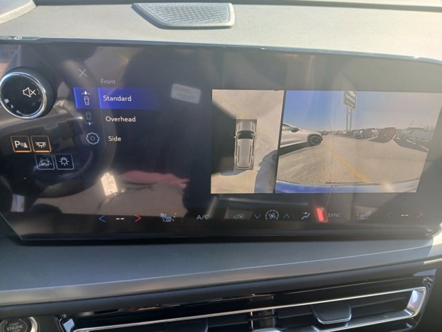 New 2026 Chevrolet Traverse LT w/ Enhanced Driving Package image 27