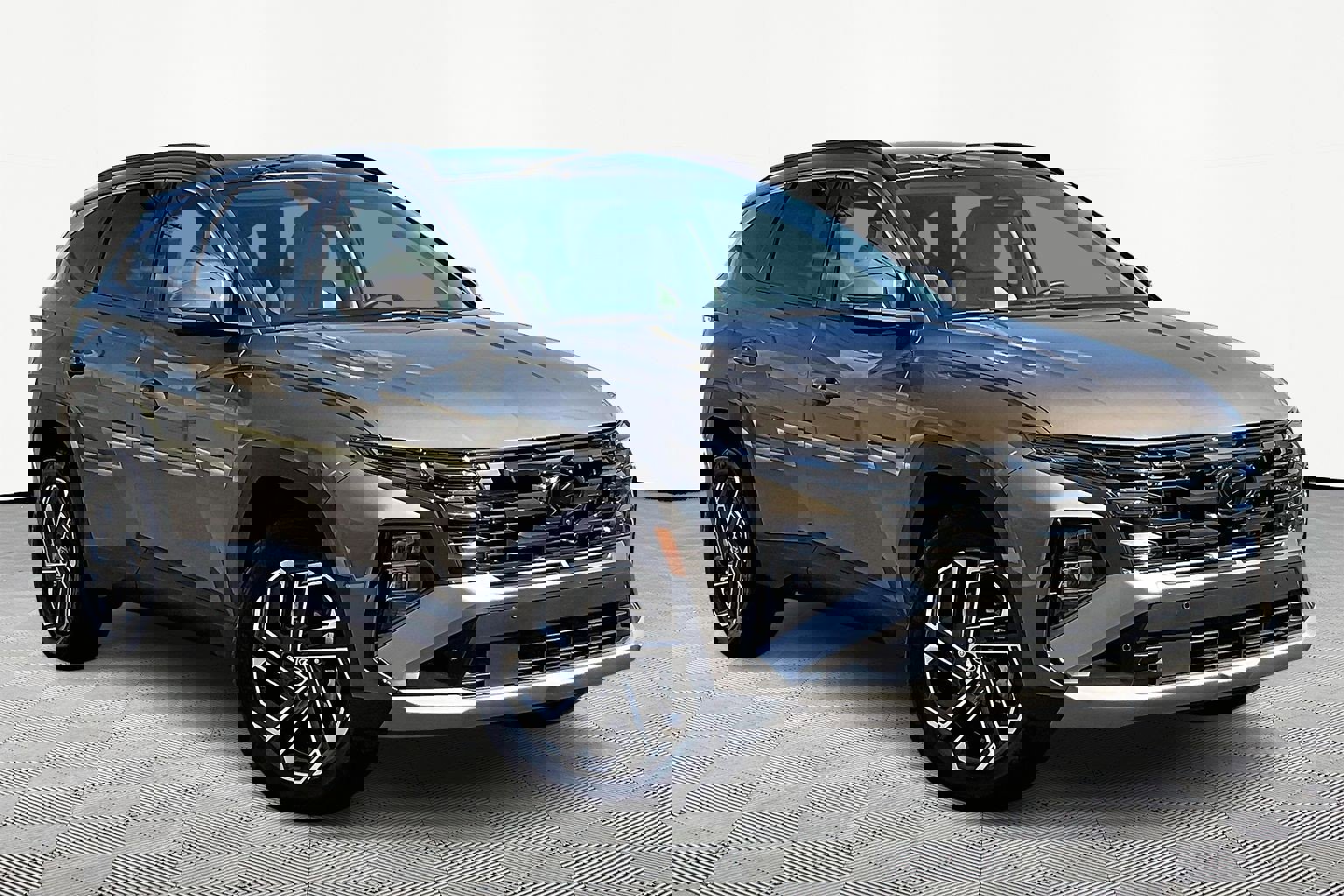 Used 2025 Hyundai Tucson Limited image 3