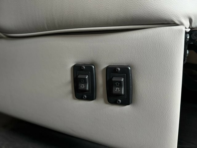Used 2020 Mercedes-Benz Sprinter 2500 image 31