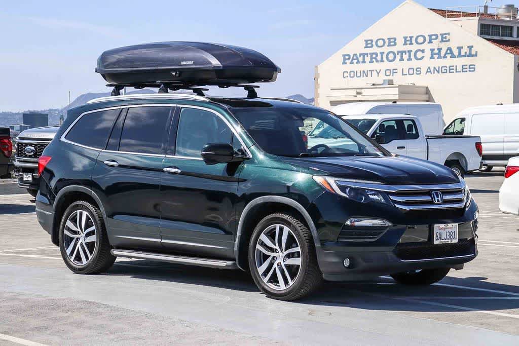 Used 2017 Honda Pilot Touring image 3