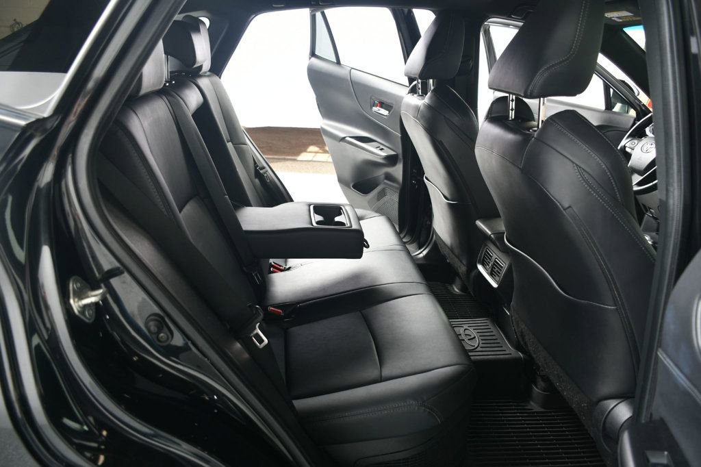 Used 2022 Toyota Venza XLE image 35