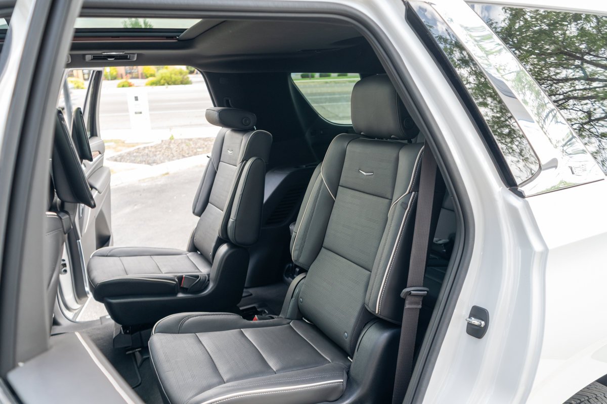 Used 2021 Cadillac Escalade Premium Luxury w/ LPO, Radiant Package AWD/4WD image 56