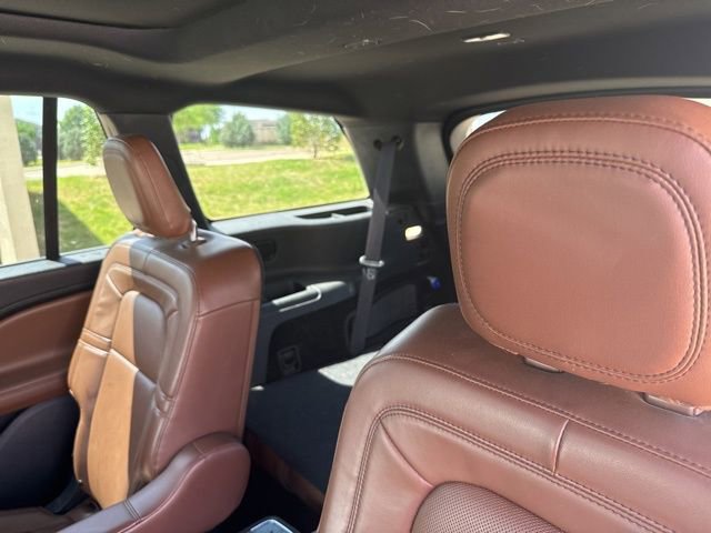 Used 2021 Lincoln Aviator Reserve w/ Equipment Group 201A image 7
