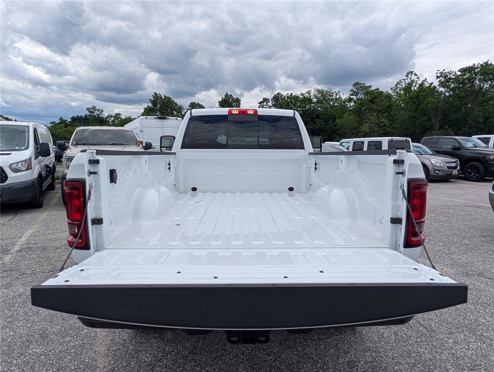 New 2026 RAM 3500 Tradesman AWD/4WD image 8