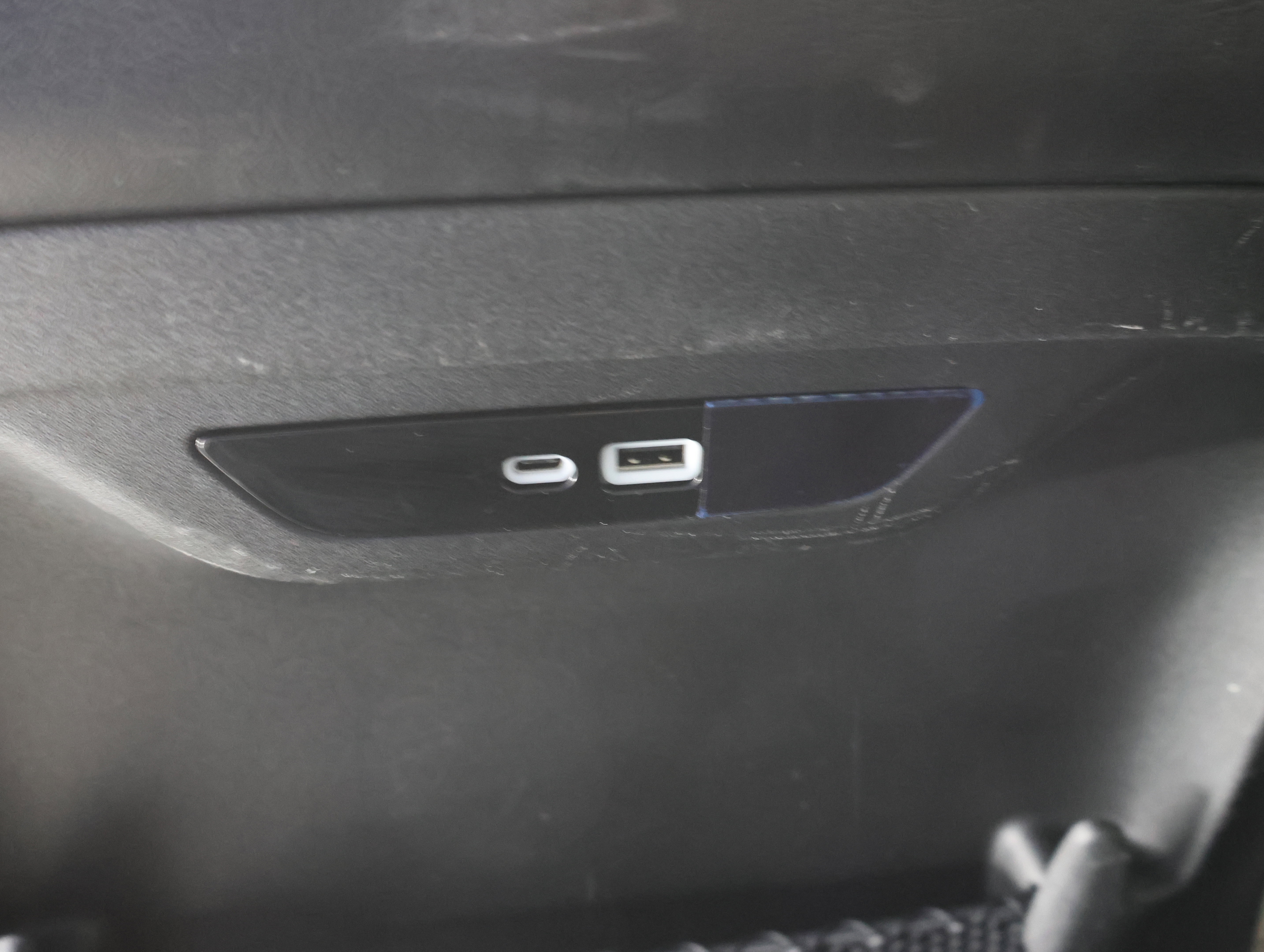 Used 2024 Chrysler Pacifica Touring-L FWD image 37