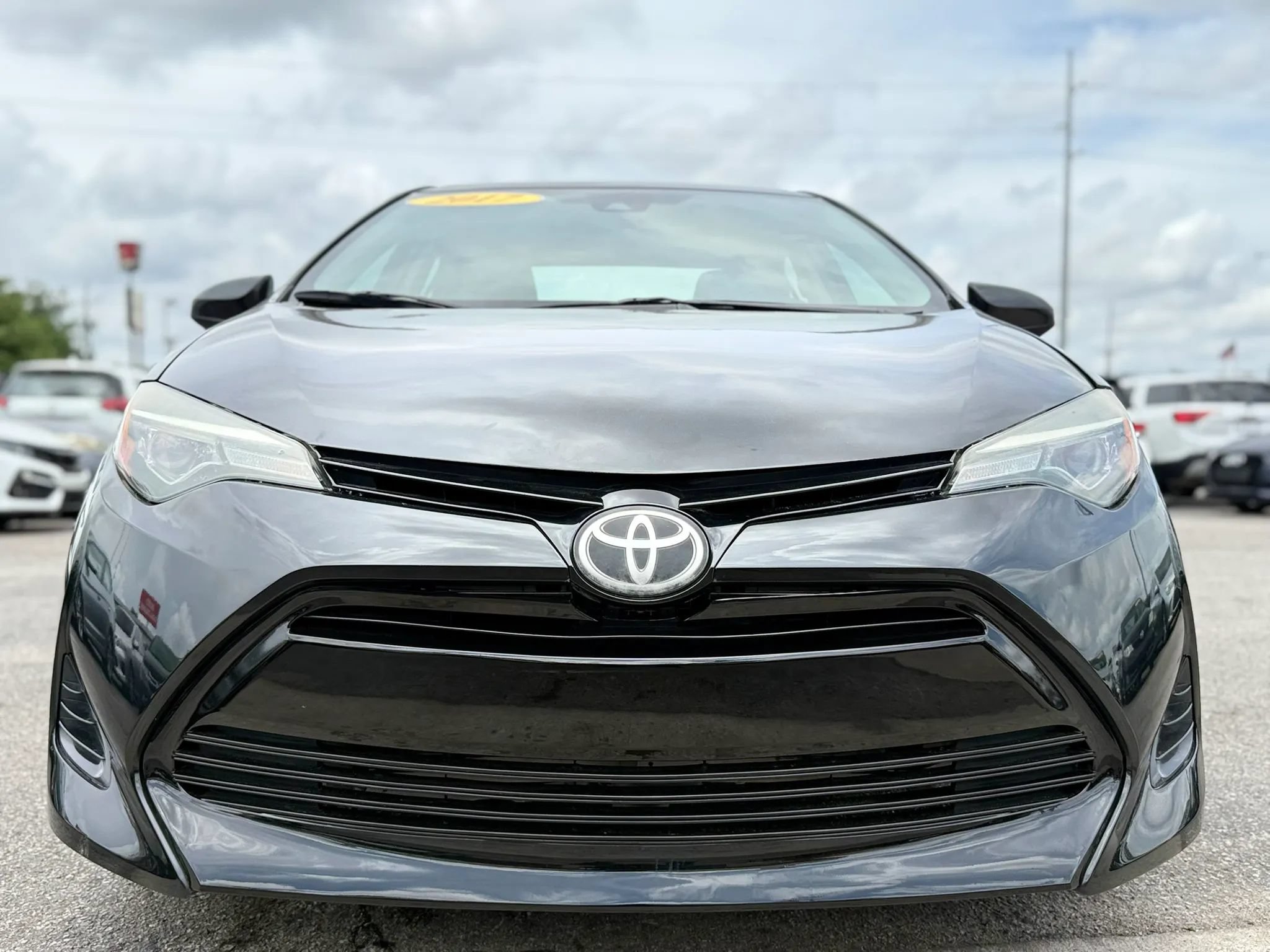 Used 2017 Toyota Corolla LE FWD image 35