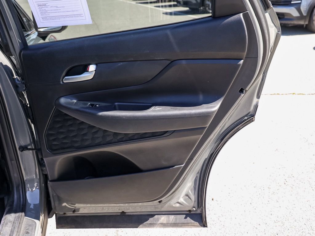 Used 2023 Hyundai Santa Fe SE FWD image 19