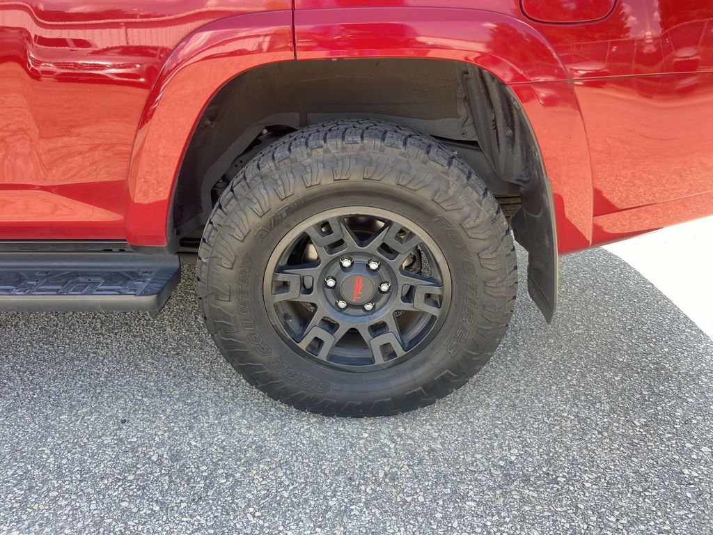 Used 2023 Toyota 4Runner TRD Off-Road Premium w/ Moonroof Package AWD/4WD image 7