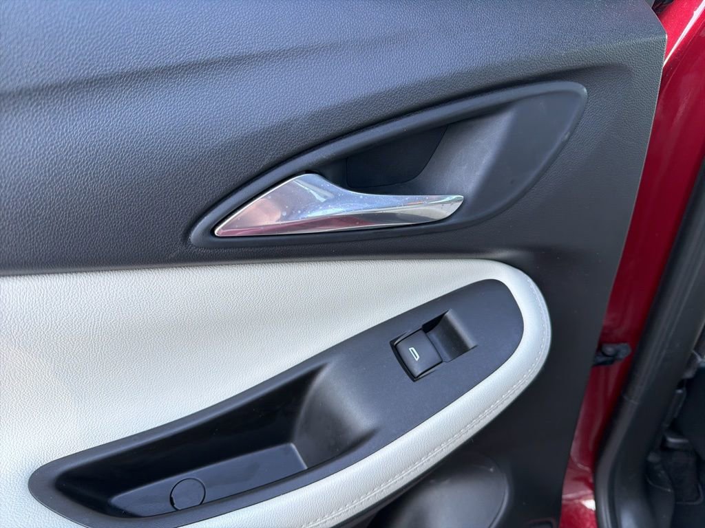 Used 2021 Buick Encore GX Select w/ Sport Touring Package image 24