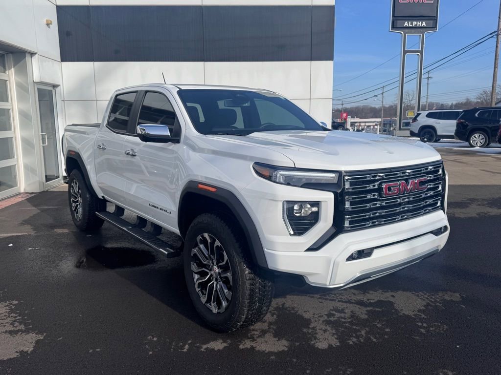 Used 2026 GMC Canyon Denali image 7