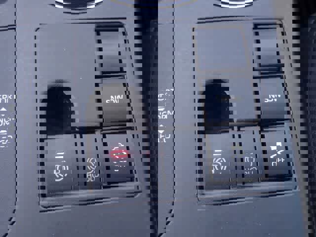 Used 2023 Toyota Highlander L image 35