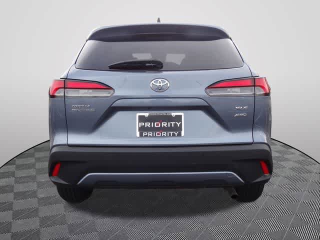 Used 2025 Toyota Corolla Cross XLE AWD/4WD image 3