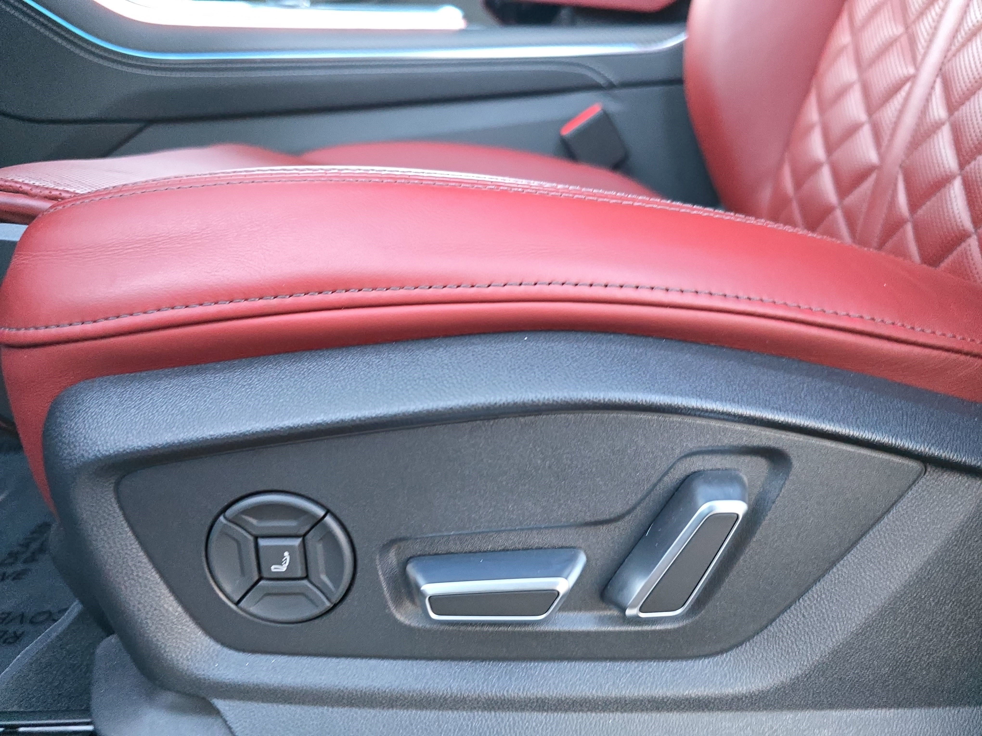 Certified 2024 Audi SQ8 Prestige image 27