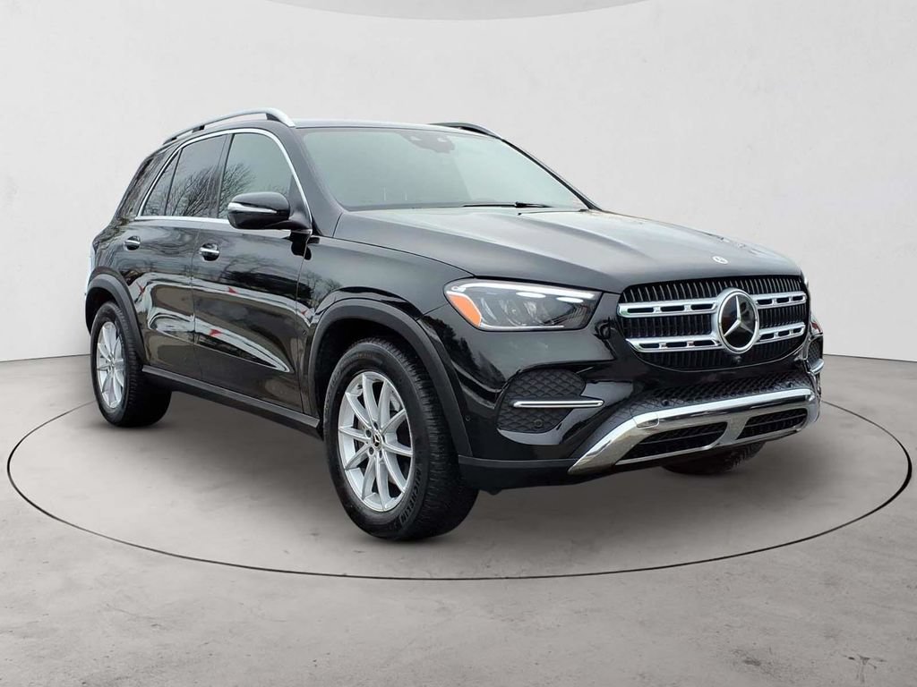 Used 2025 Mercedes-Benz GLE 350 4MATIC image 3