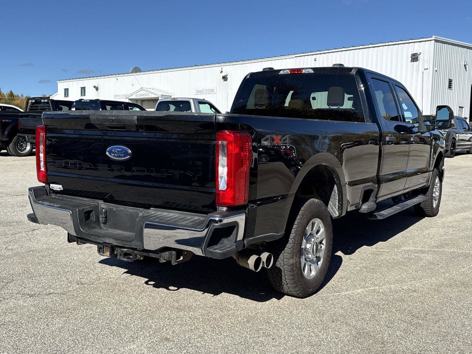 Used 2024 Ford F250 XLT image 9