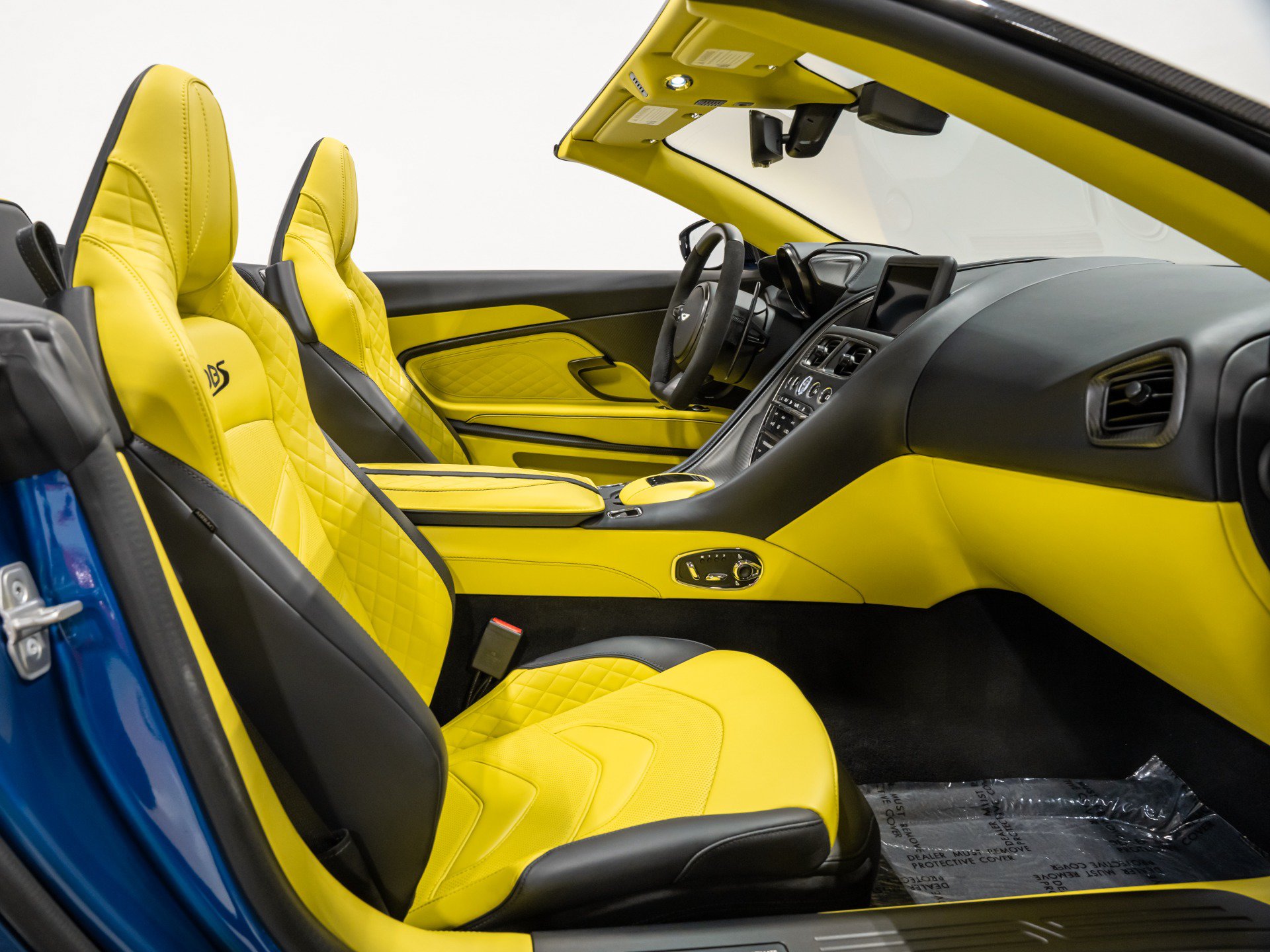 Used 2023 Aston Martin DBS Superleggera Volante RWD image 87
