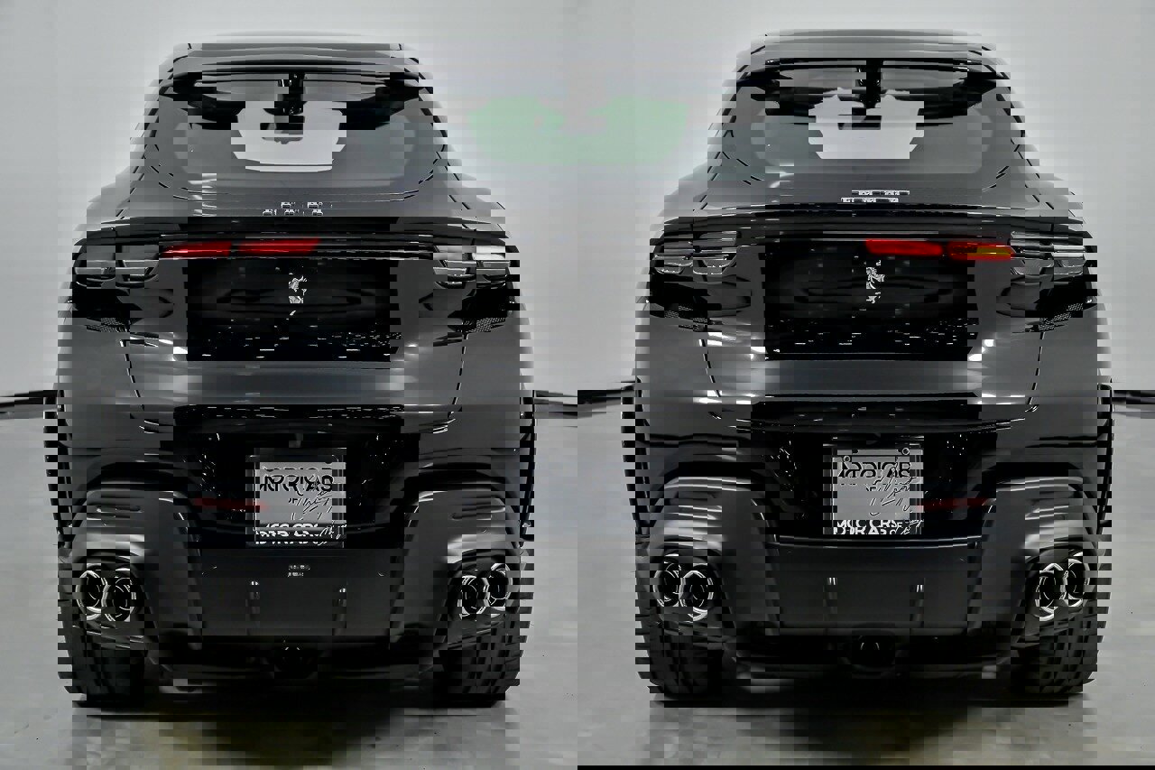 Used 2025 Ferrari Purosangue image 12