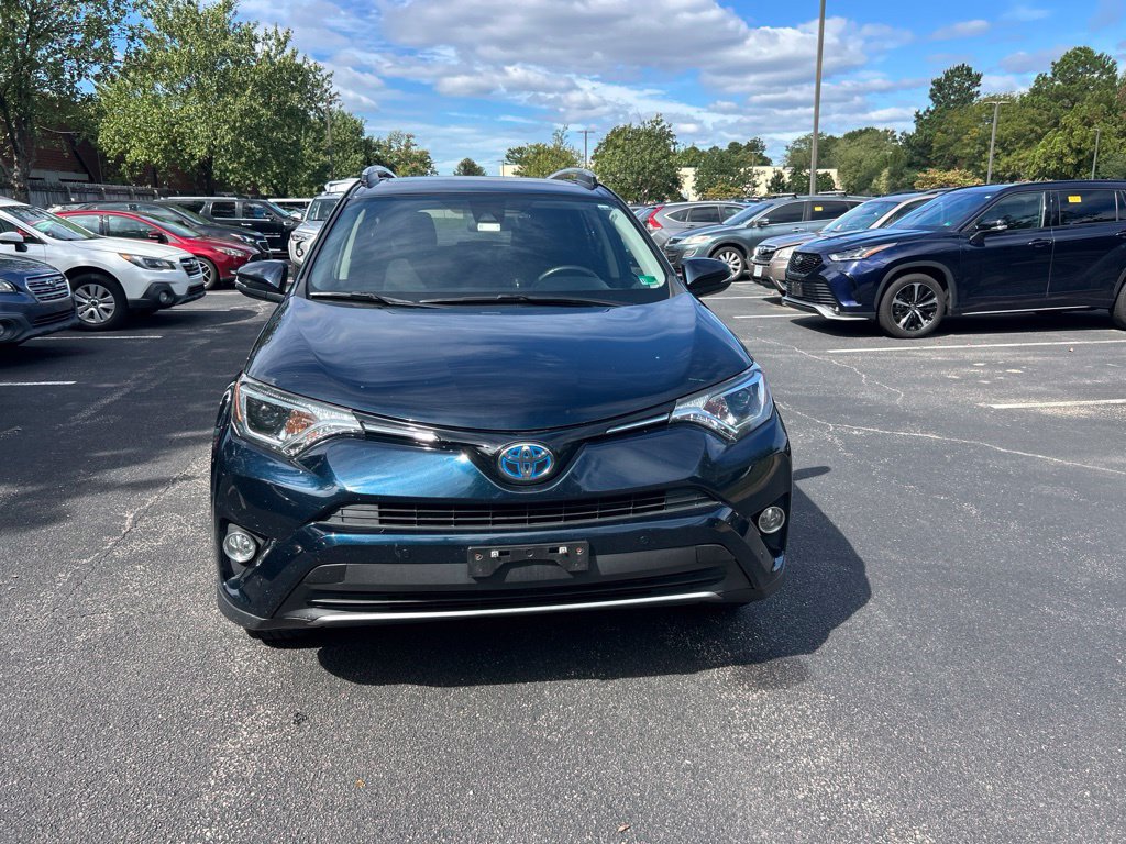 Used 2018 Toyota RAV4 XLE w/ Convenience Package AWD/4WD image 8