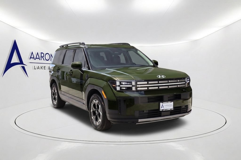 Used 2025 Hyundai Santa Fe SEL FWD image 3