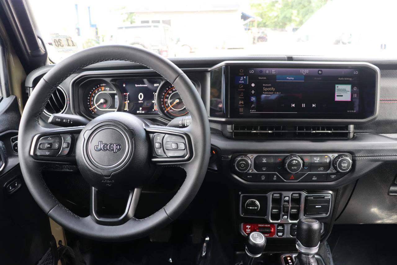 Used 2026 Jeep Gladiator Rubicon AWD/4WD image 17