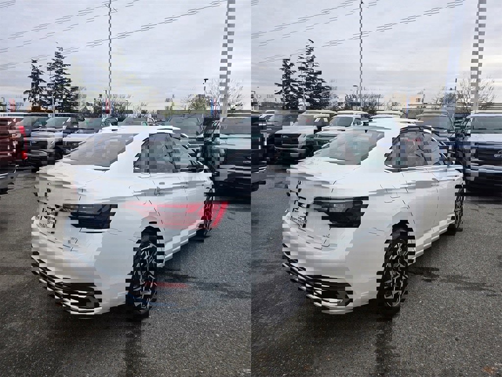 Used 2022 Volkswagen Jetta SEL image 5