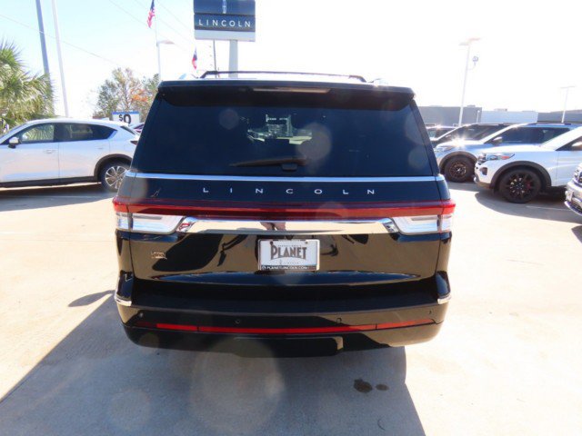 Certified 2023 Lincoln Navigator Reserve image 10