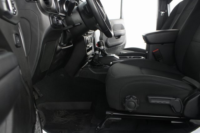 Used 2022 Jeep Gladiator Willys image 15