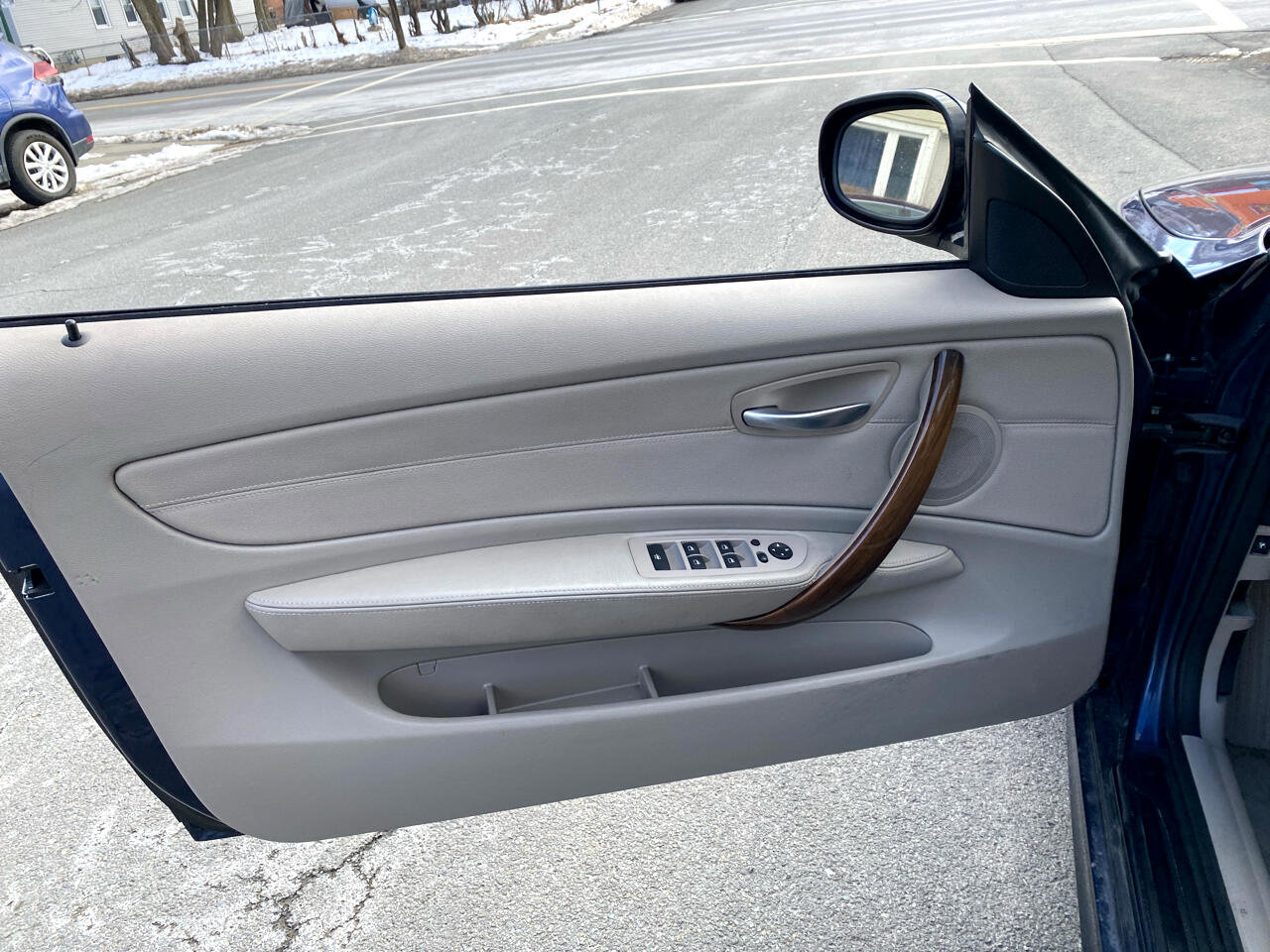 Used 2010 BMW 128i Convertible w/ Premium Pkg image 15