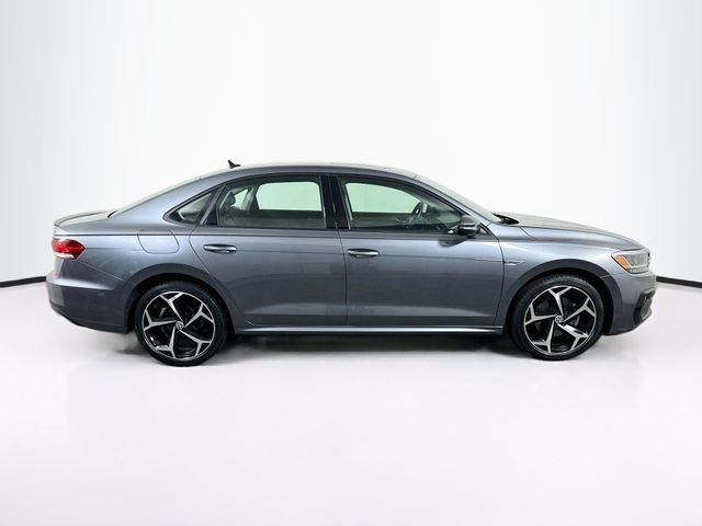 Used 2020 Volkswagen Passat 2.0T R-Line FWD image 9