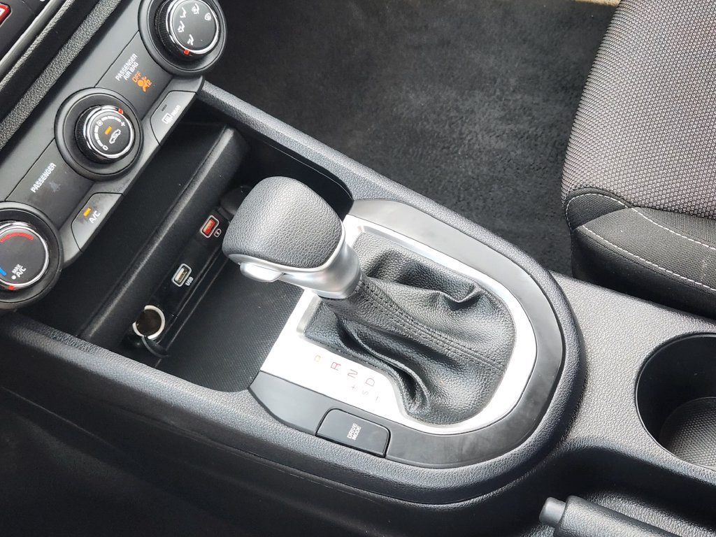 Certified 2024 Kia Forte LXS FWD image 10
