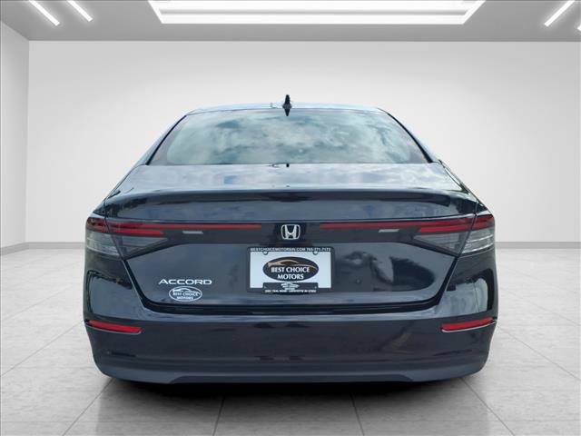 Used 2025 Honda Accord SE image 9