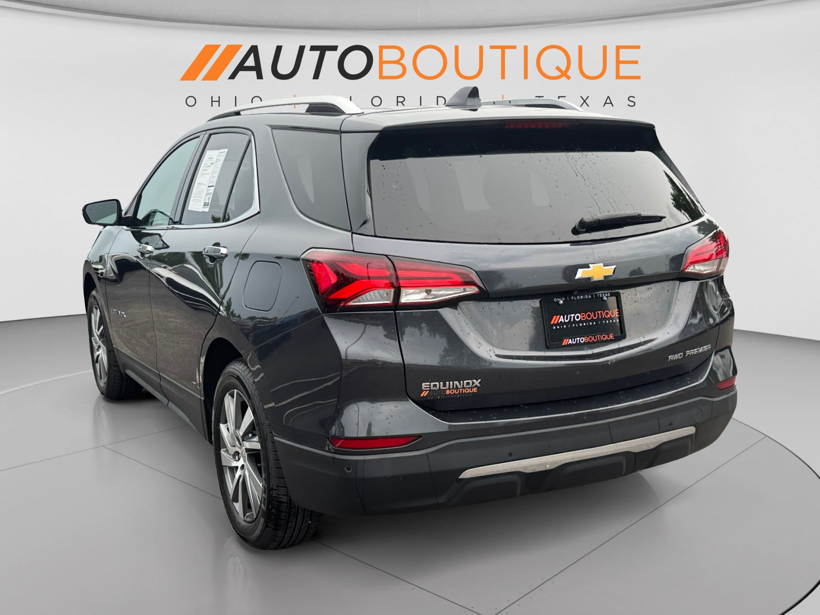 Used 2022 Chevrolet Equinox Premier AWD/4WD image 3