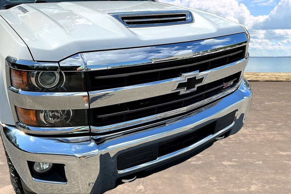 Used 2019 Chevrolet Silverado 3500 LTZ w/ Duramax Plus Package AWD/4WD image 35