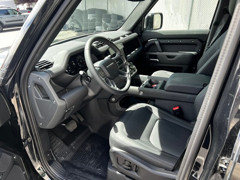 Used 2025 Land Rover Defender 110 S AWD/4WD image 16