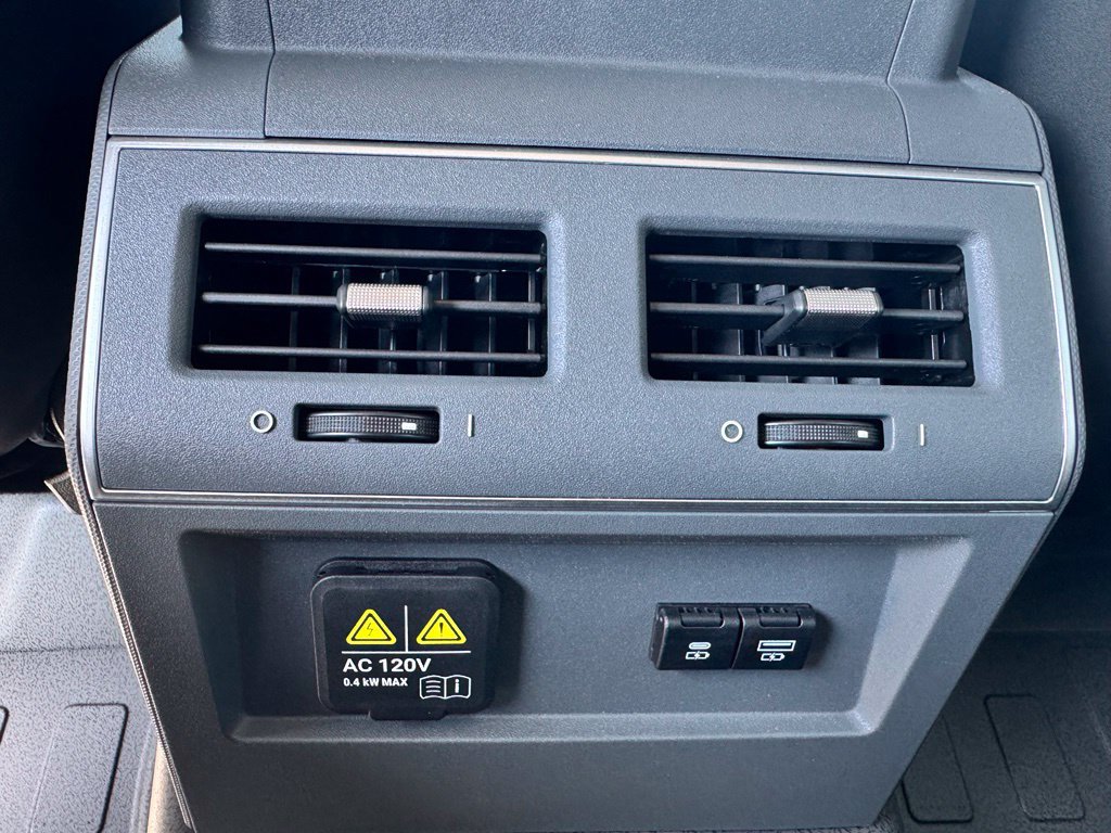 New 2026 INEOS Grenadier Station Wagon AWD/4WD image 17