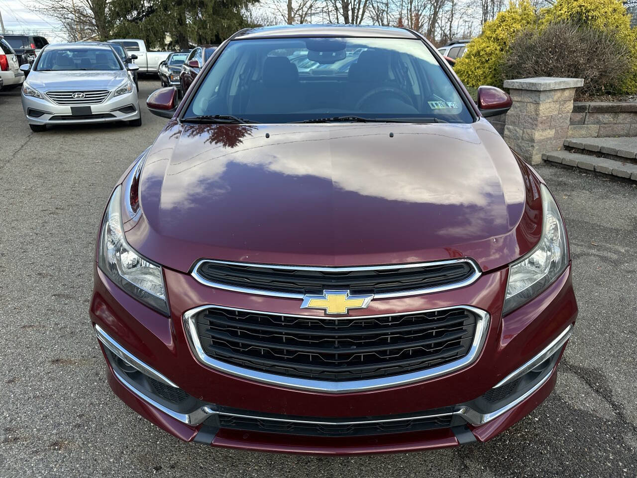 Used 2015 Chevrolet Cruze LT w/ Sun And Sound Package FWD image 11