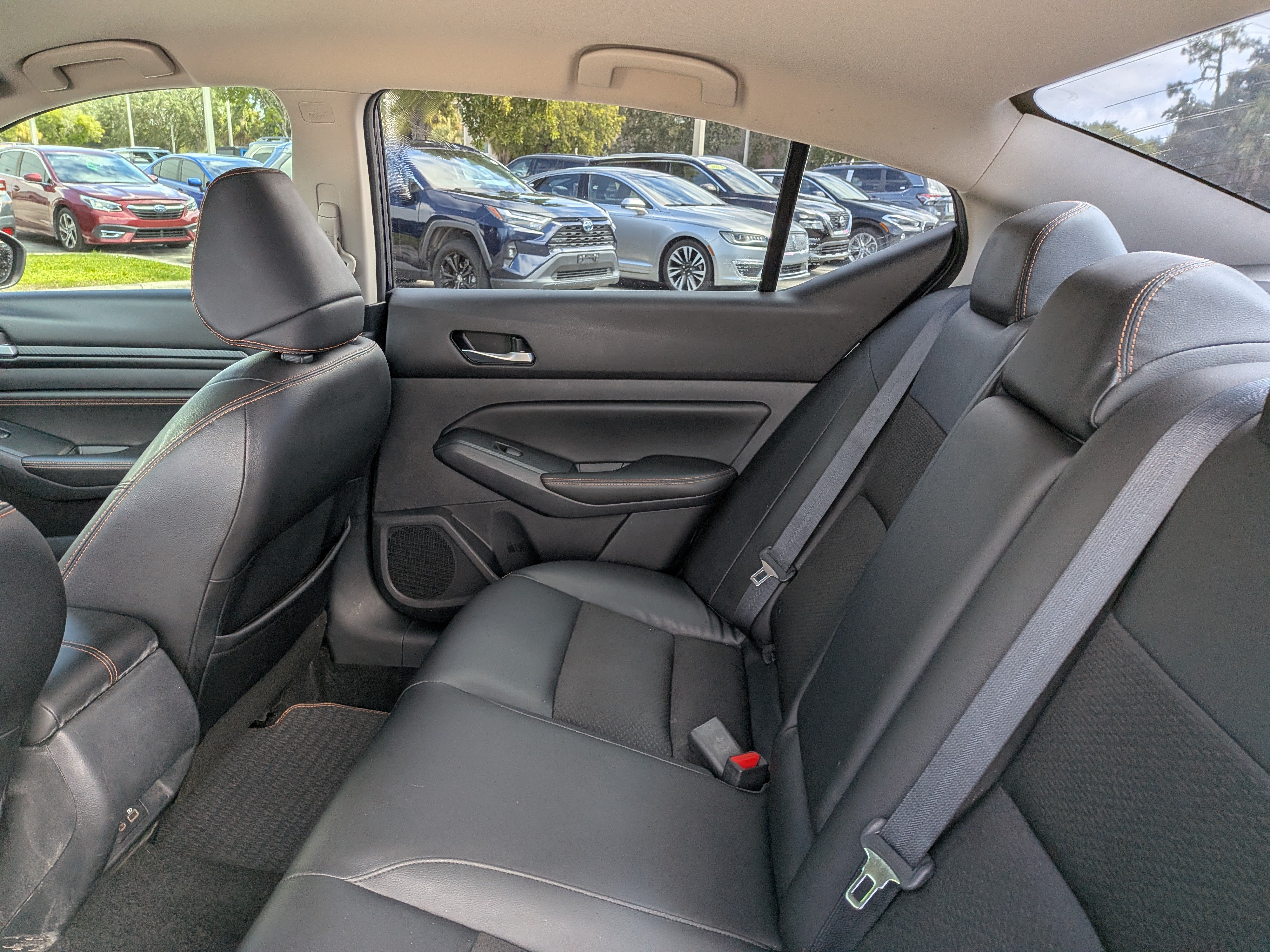 Used 2020 Nissan Altima 2.5 SR FWD image 14