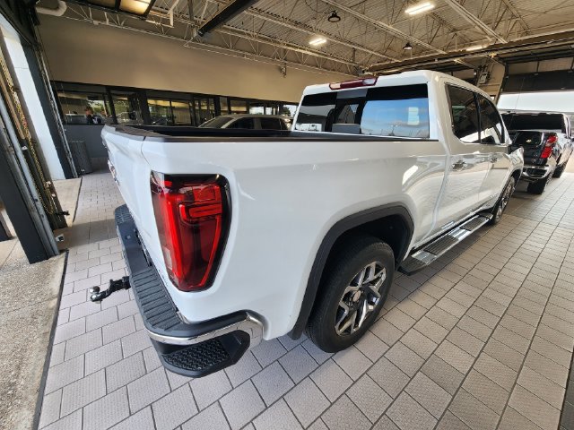 Used 2024 GMC Sierra 1500 SLT RWD image 4